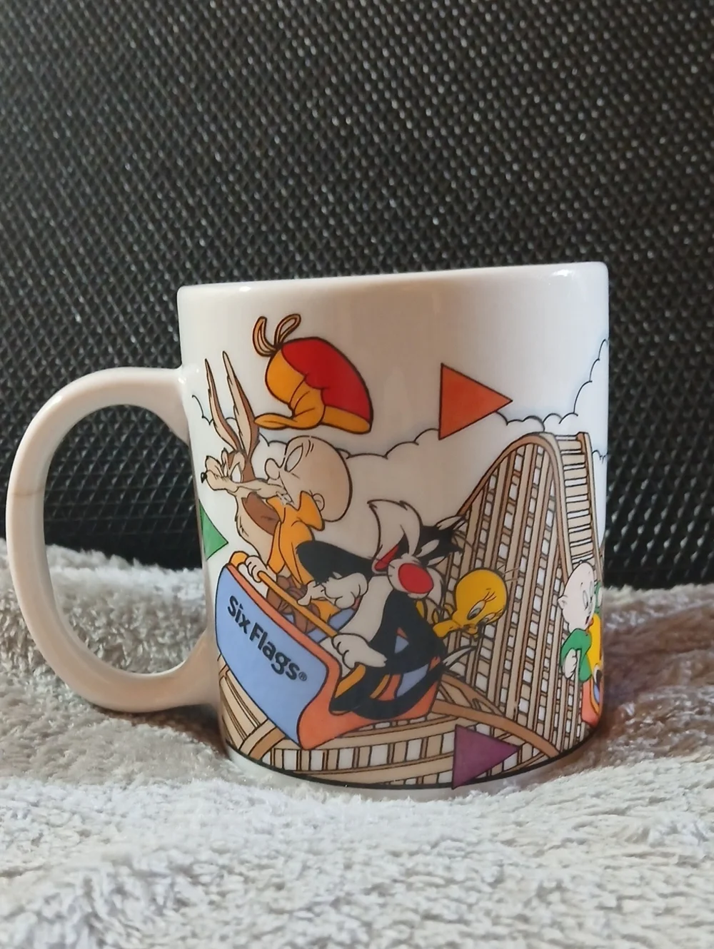 Sandy Six Flags Looney Tunes Mug - White with Multicolor Cartoon Design